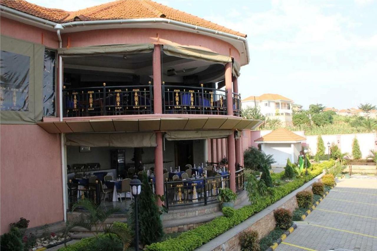 Sapphire Hotel Entebbe Kigo Kajansi Exterior photo